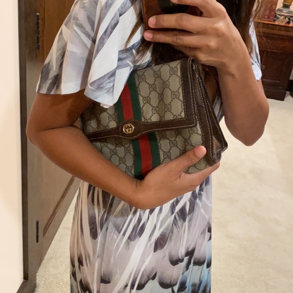 Gucci Vintage Clutch - Picture 9 of 13